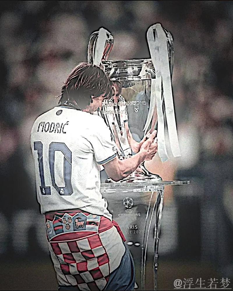 莫德里奇退休回乡种田，仍能轻松碾压居勒尔