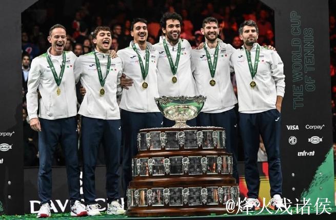 意大利队2-0力克西班牙 成就戴维斯杯三连冠伟业 意大利队2-0力克西班牙 成就戴维斯杯三连冠伟业